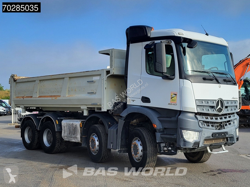 Camion Mercedes 3240 8X4 12m3 2-side Tipper...