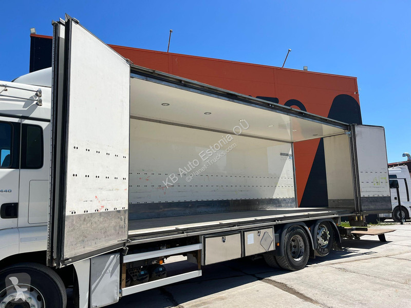 Lastbil MAN TGS 6x2 BOX L=8443 mm