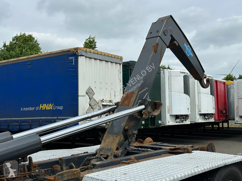 Kamion Scania 520 V8 6x2 Haakarm 20T etarder...