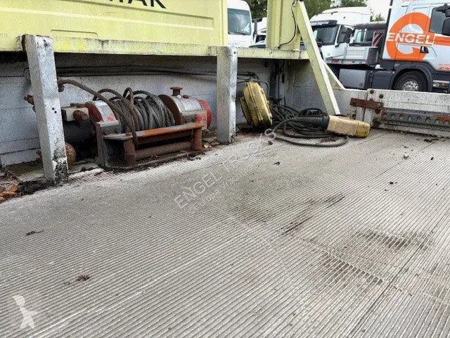 Camion Mercedes LK  AUTO TRANSPORTER...