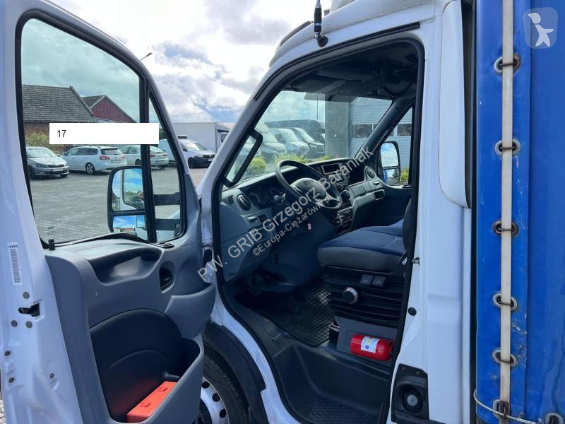 Véhicule utilitaire Iveco DAILY 65C15 TILT 1.HAND