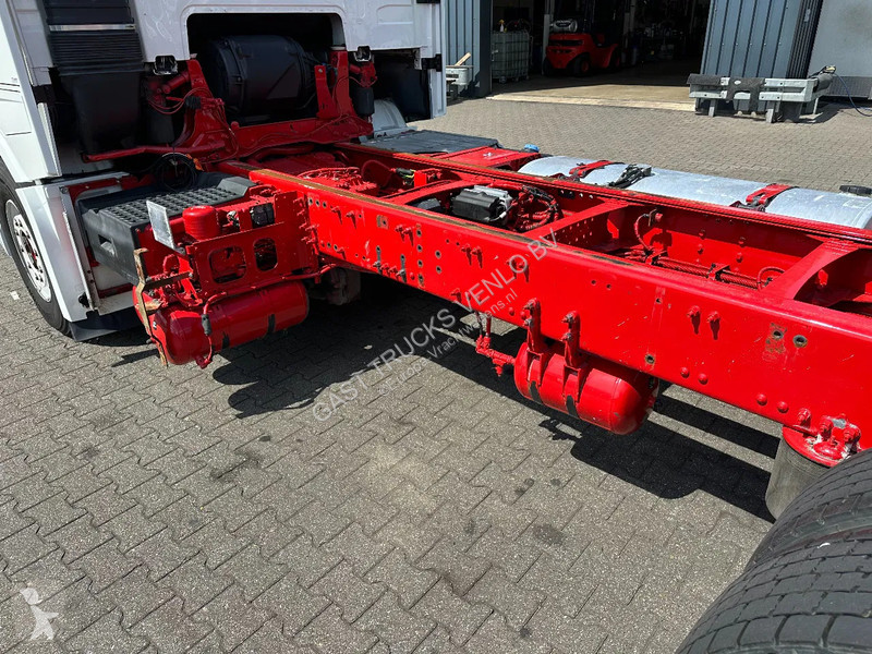 Kamion Volvo 16750 6x4 Globe XL Chassis...