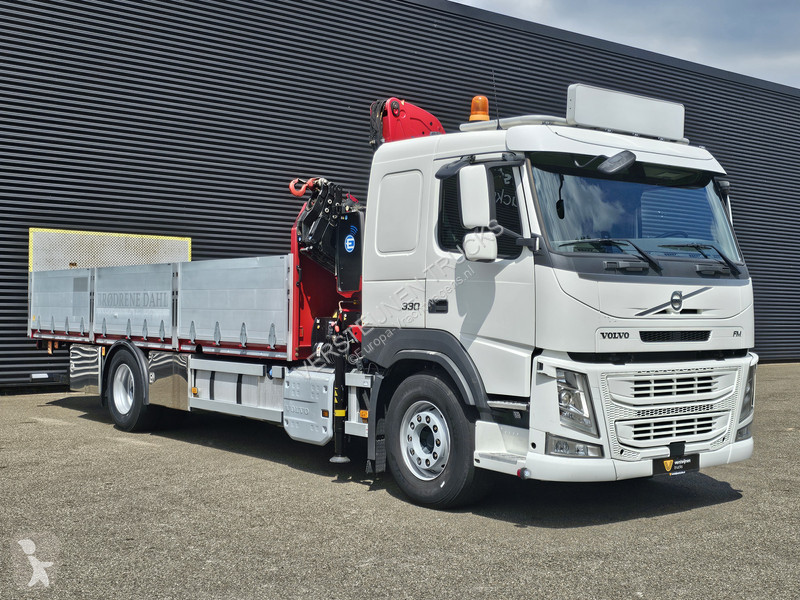 Kamion Volvo FM 330 4x2 / EFFER 12.5 t/m CRANE...
