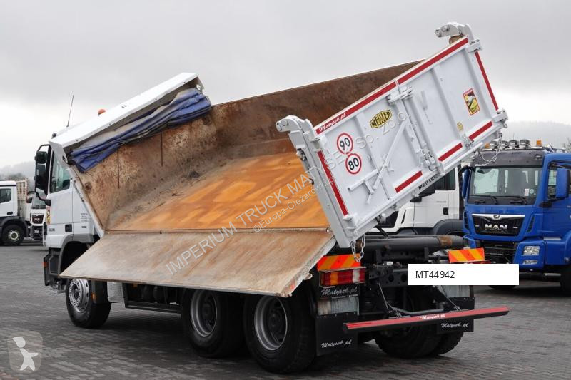 Camião Mercedes ACTROS 3336