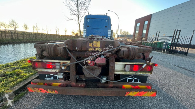 Vrachtwagen Scania R144-460 V8