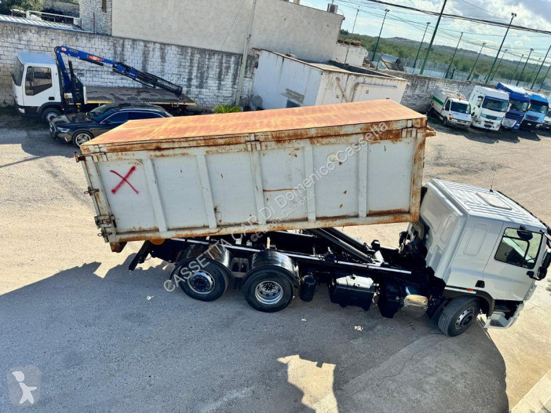 Camion DAF CF 85 CABINA BASSA E5 CASSONE...