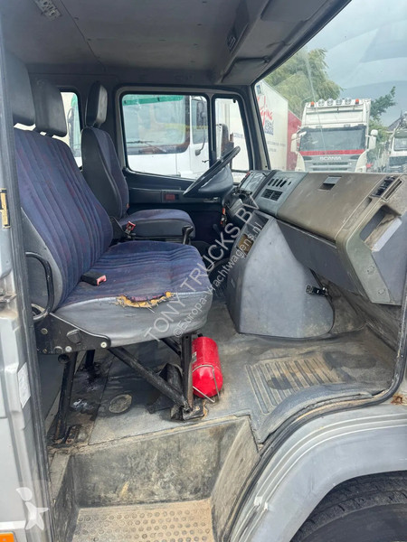 Camião Mercedes VARIO 815 4X2 Dubbel cabine...