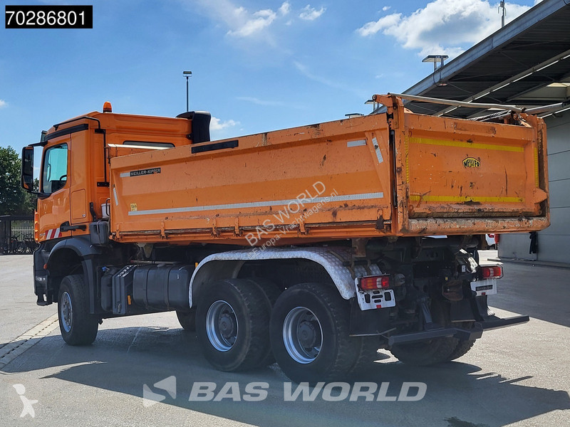 Camion Mercedes 3345 6X6 11m3 Meiller Mixer...