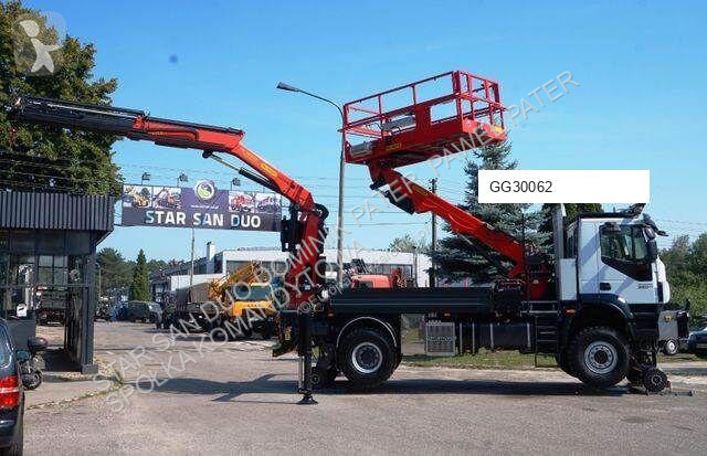 Camion Iveco TRAKER 4x4 RAIL ROAD PALFINGER...