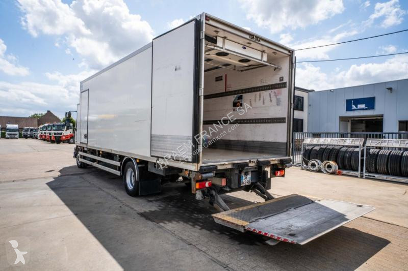 Camion Renault  MIDLUM 220 DXI...