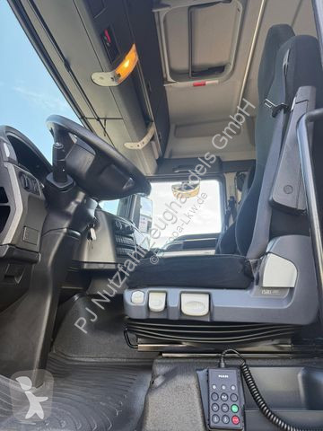 Lastbil MAN 18.360 1/2 Koffer / Plane