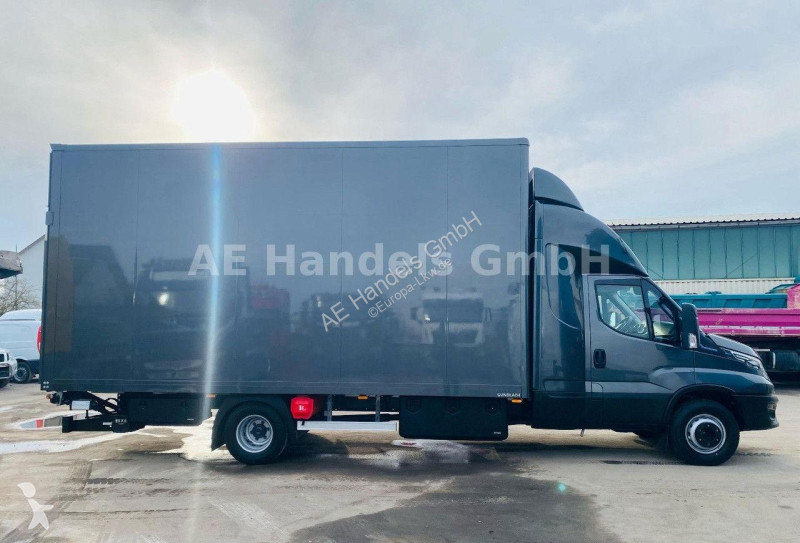 Kamion Iveco 72
