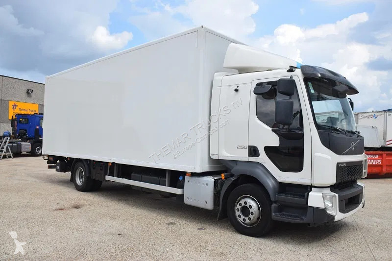 Camion Volvo FL 250