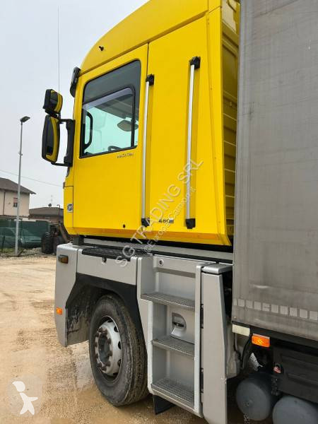 شاحنة Renault