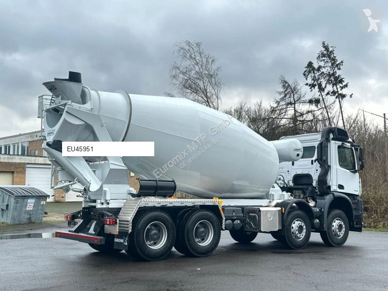 Kamion Mercedes AROCS 5 4242