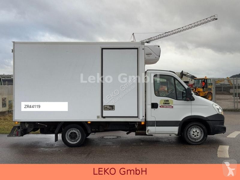 Kamion Iveco 35S13 Mit Carrier Xr 600 Mt