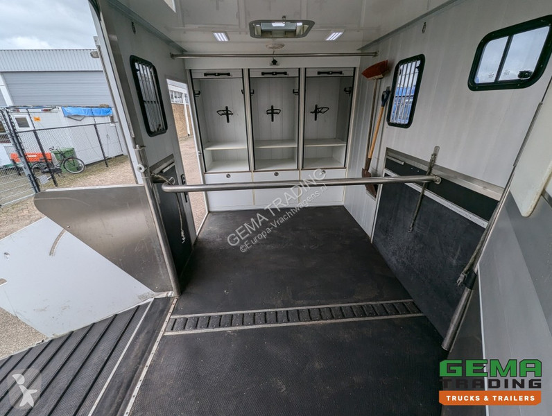 Kamion MAN 12.250 4x2 Euro5 EEV RC HorseTruck -...