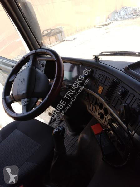 Camión Volvo 300
