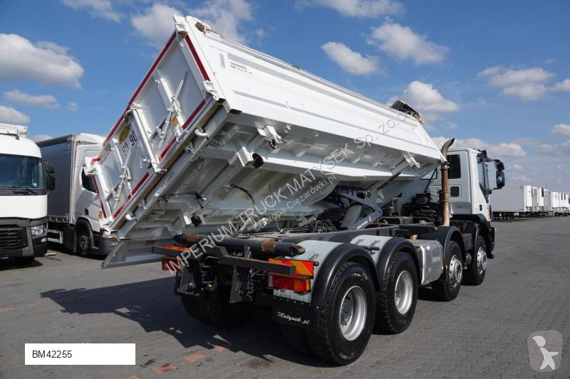 Kamion Iveco TRAKKER