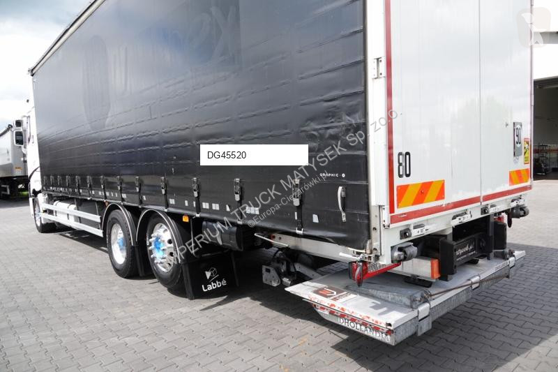 Camion Renault T 440 / 6X2 / SOLÓWKA / FIRANKA...