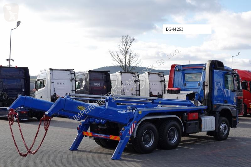 Camion Mercedes AROCS 2645