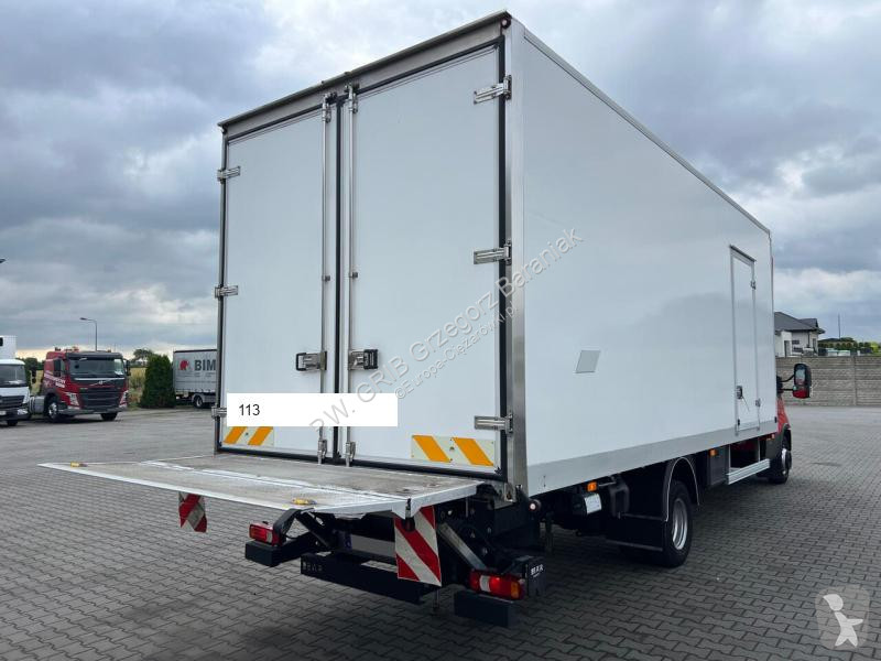 Camion Iveco 72C18 EURO6E CONTAINER+LIFT 1.HAND