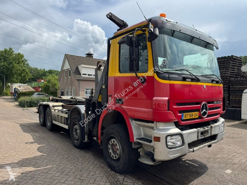 Camion Mercedes ACTROS 3741 8X4 STEEL SUSPENSION