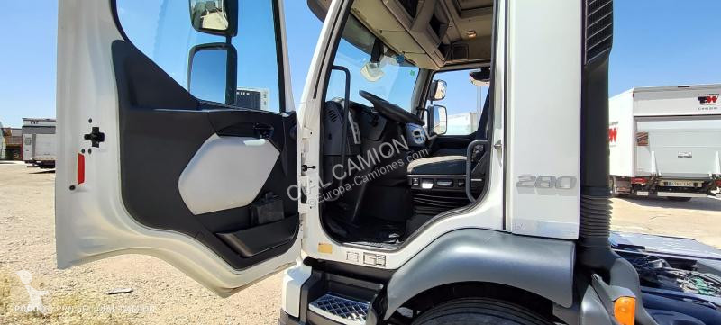 Camion Volvo 290 FL