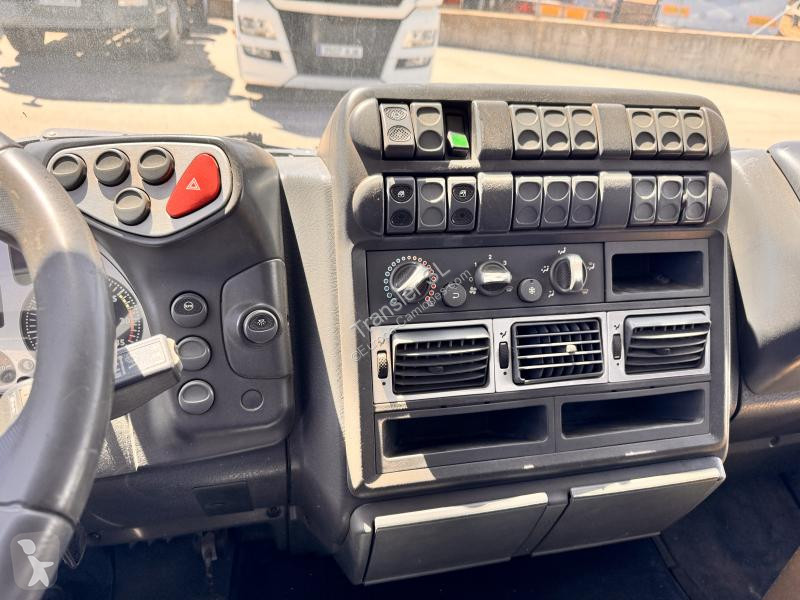 Camion Iveco 180E 28 ML