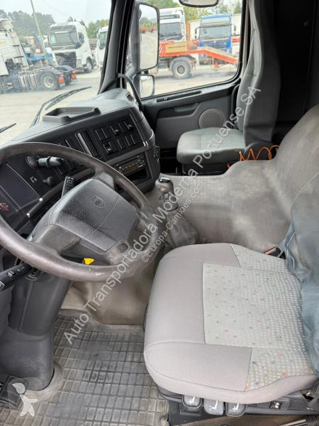 Camion Volvo 380