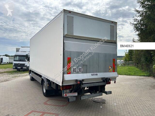 Kamion Mercedes 1218