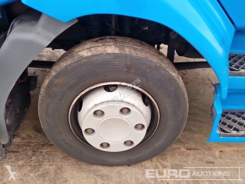 Camion Renault D210