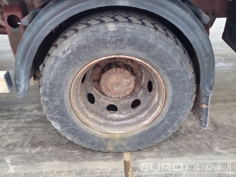 Camion Iveco 130E18