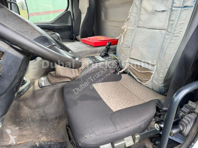 Camion Renault mit Palfinger Kran PK 15500