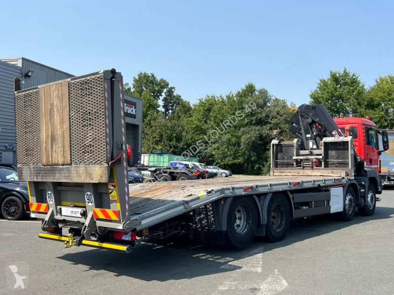 Camion MAN 35.360 8x2 porte engins
