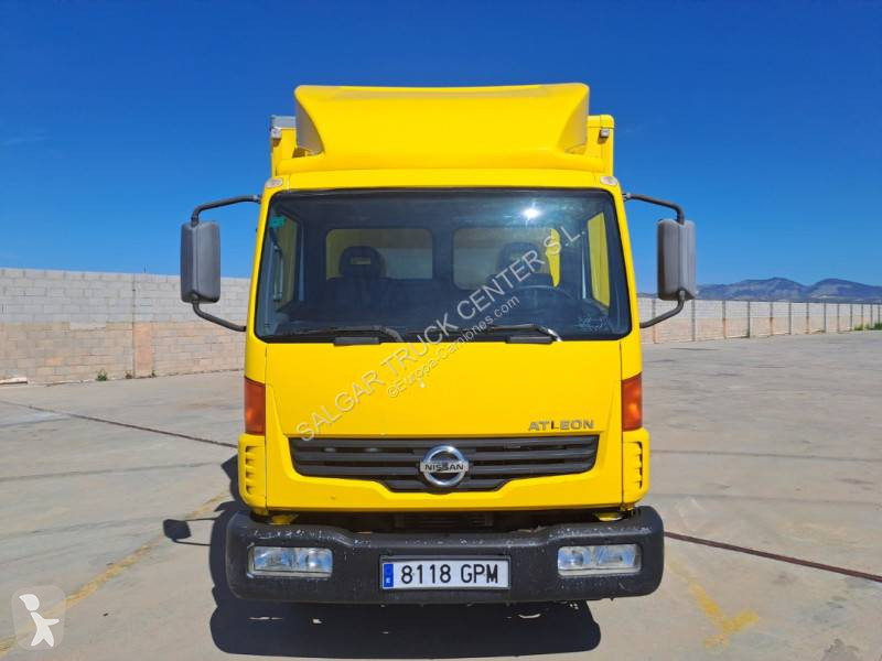 Camion Nissan
