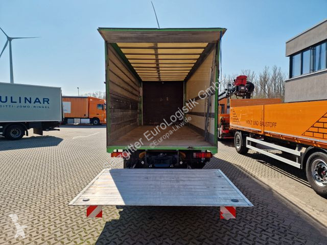 Camion Iveco 360 / Ladebordwand
