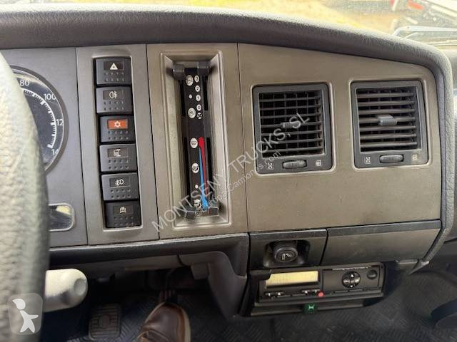 Lastbil Nissan