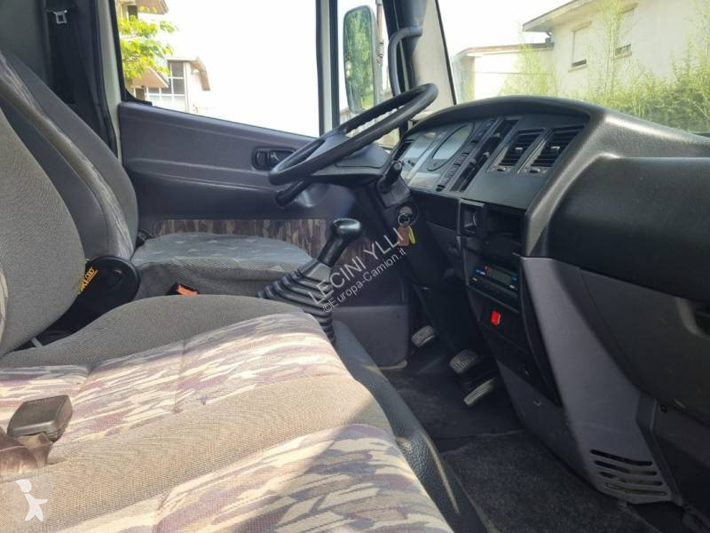 Camion Nissan
