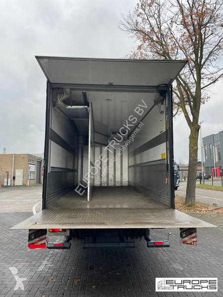 Kamion Volvo 250 Steel/Air - Automatic - Lift -...