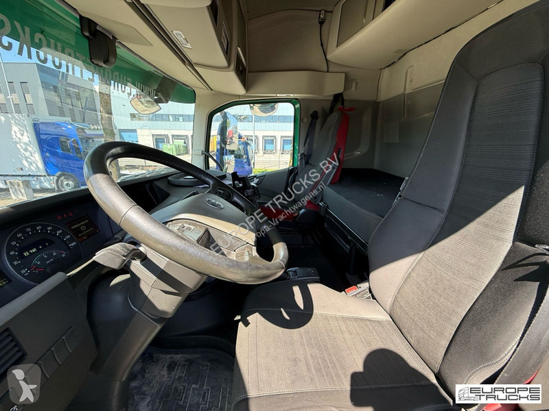 Kamion Volvo FH540 Full Air - Hiab Hook 21 T - 8x4