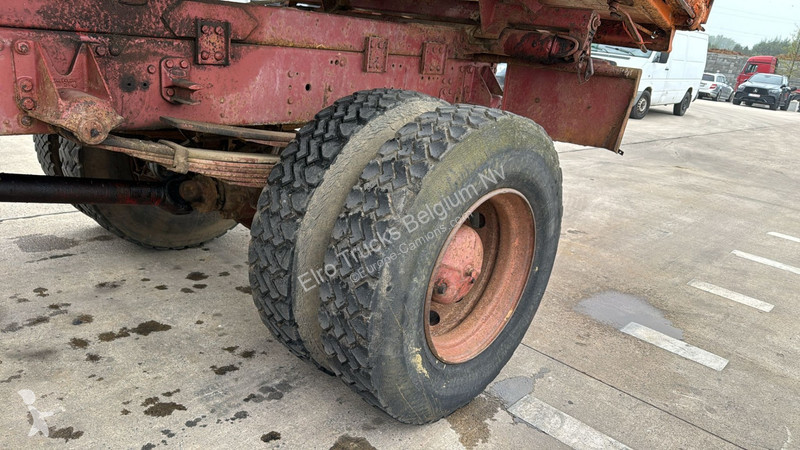 Camion Iveco 160 - 15 (GRAND PONT / LAMES / 4X4)