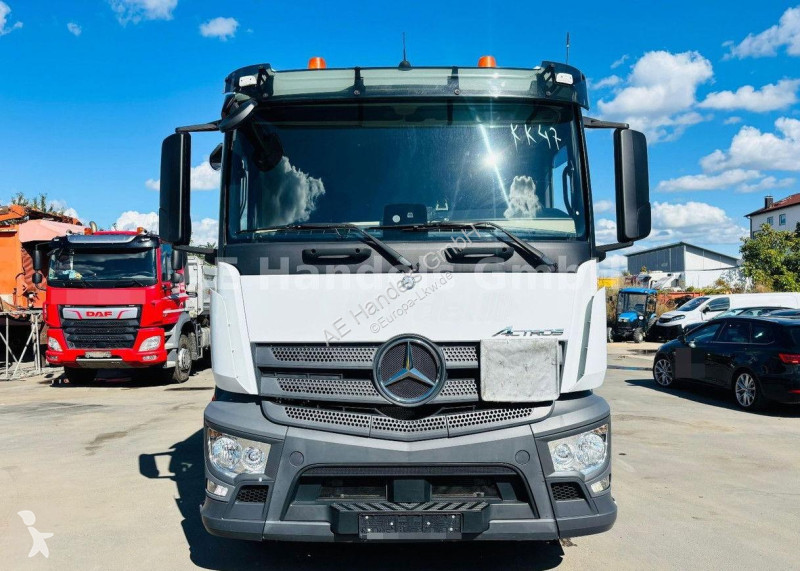 Camion Mercedes 1832