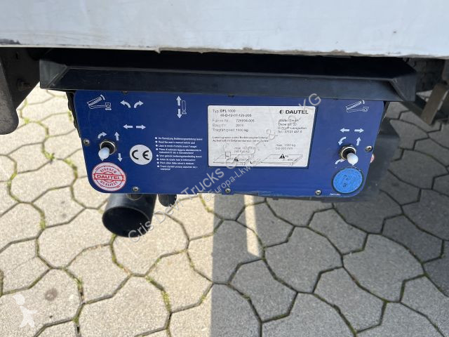 Kamion Iveco 70C18 Koffer mit Ladebordwand