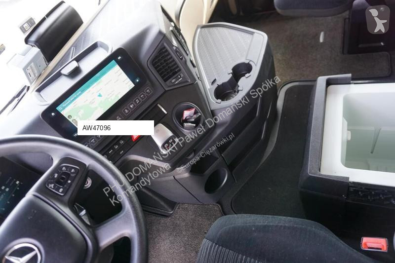 Kamion s návěsem Mercedes / TANDEM