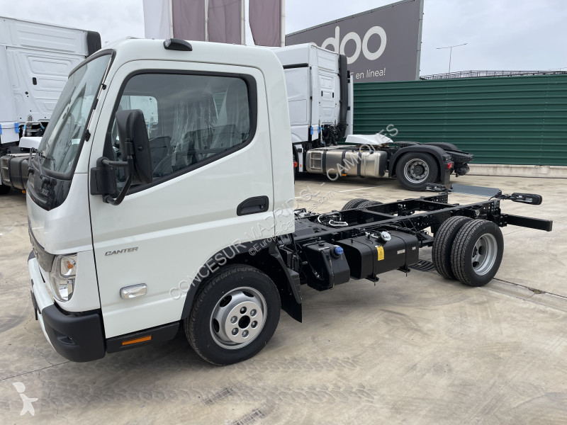 Vrachtwagen Mitsubishi Fuso  3C13   2800