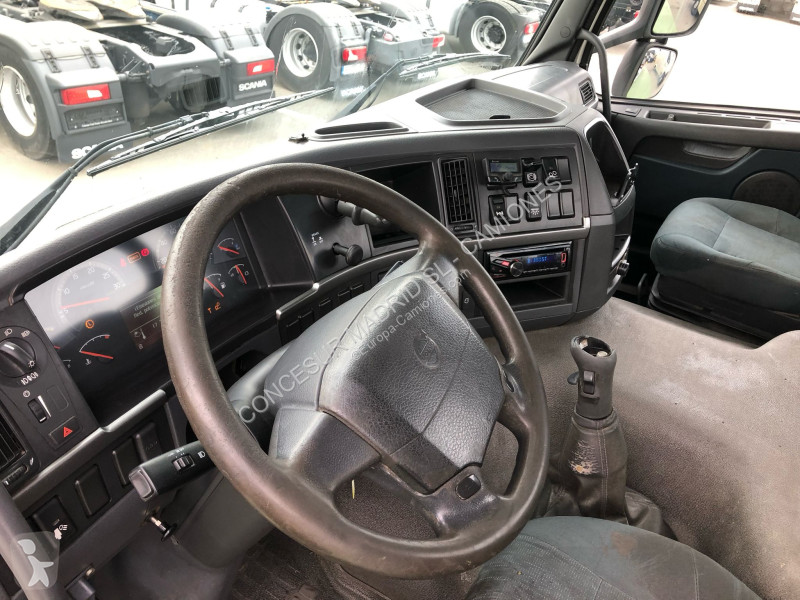 Camion Volvo 410