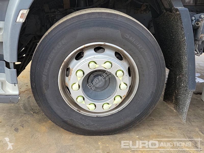 Camion  CF230