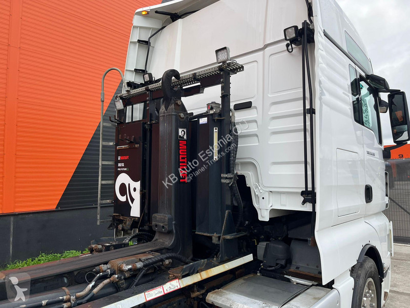 Kamion MAN 26.500 6x2*4 HIAB XR 21 ton /...