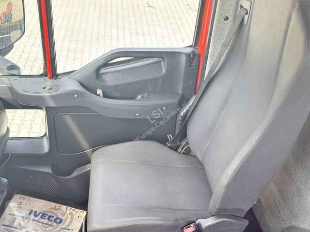 Camion Iveco TRAKKER 190T36 * HIAB 111 ES-2...
